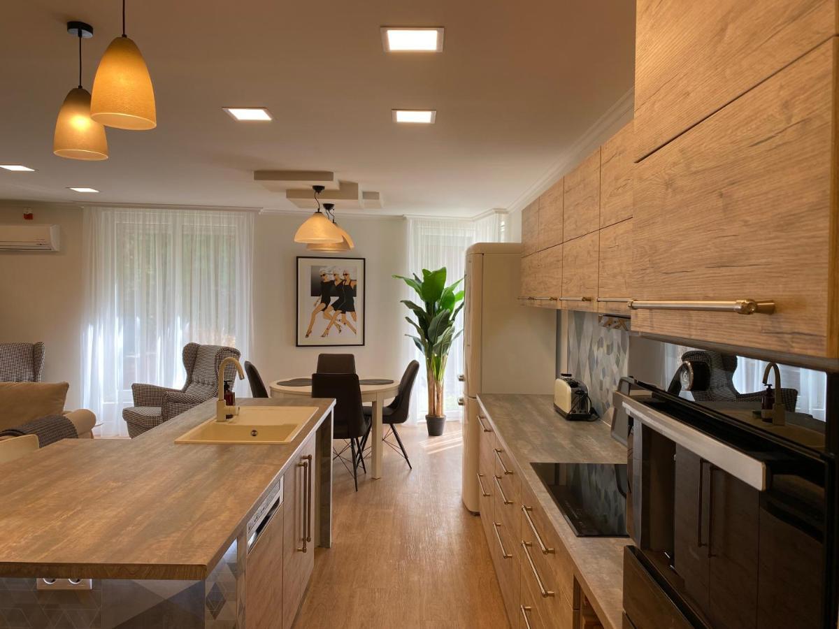 Ground Floor Park Bestern Σέγκεντ Εξωτερικό φωτογραφία